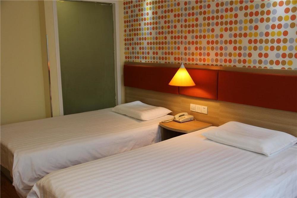 Home Inn Chengdu Kuanzhai Alley New City Square Kültér fotó