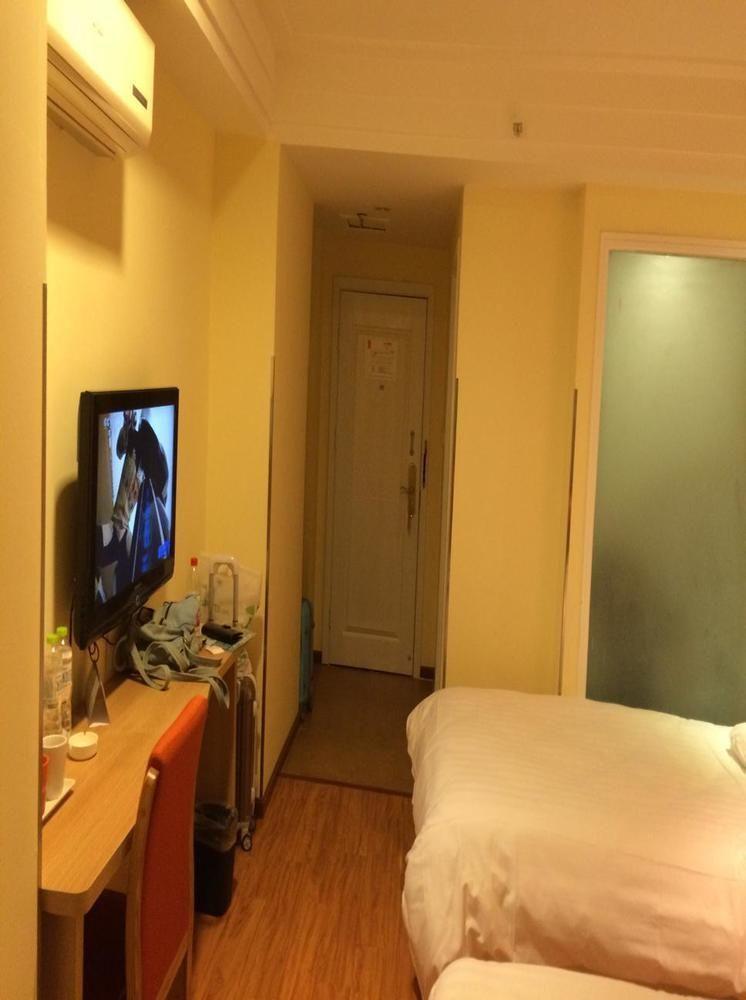 Home Inn Chengdu Kuanzhai Alley New City Square Kültér fotó