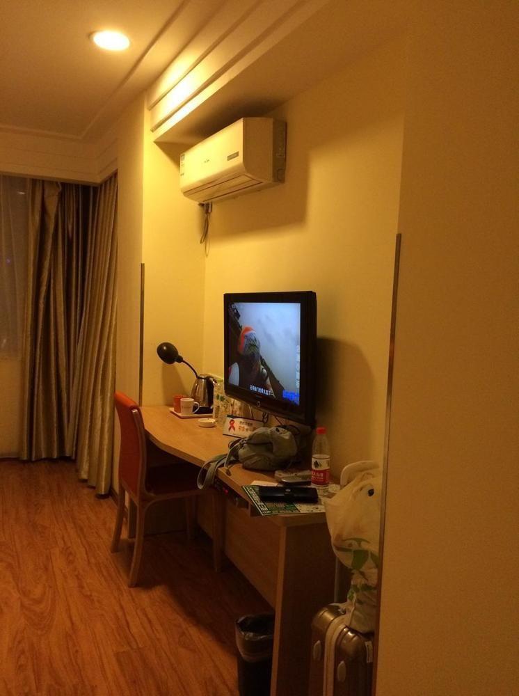 Home Inn Chengdu Kuanzhai Alley New City Square Kültér fotó