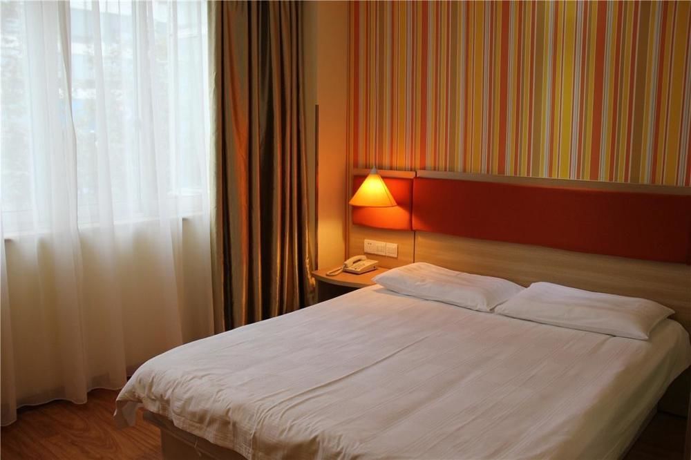 Home Inn Chengdu Kuanzhai Alley New City Square Kültér fotó